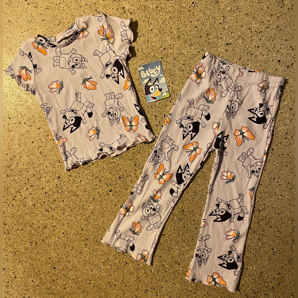 Bluey two-piece set ribbed shirt and long pants toddler girl size 4T - NEW